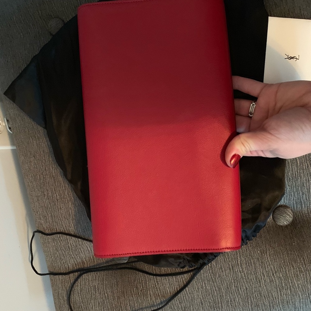 YSL Clutch- Belle de Jour - AUTHENTIC - Picture 3 of 8